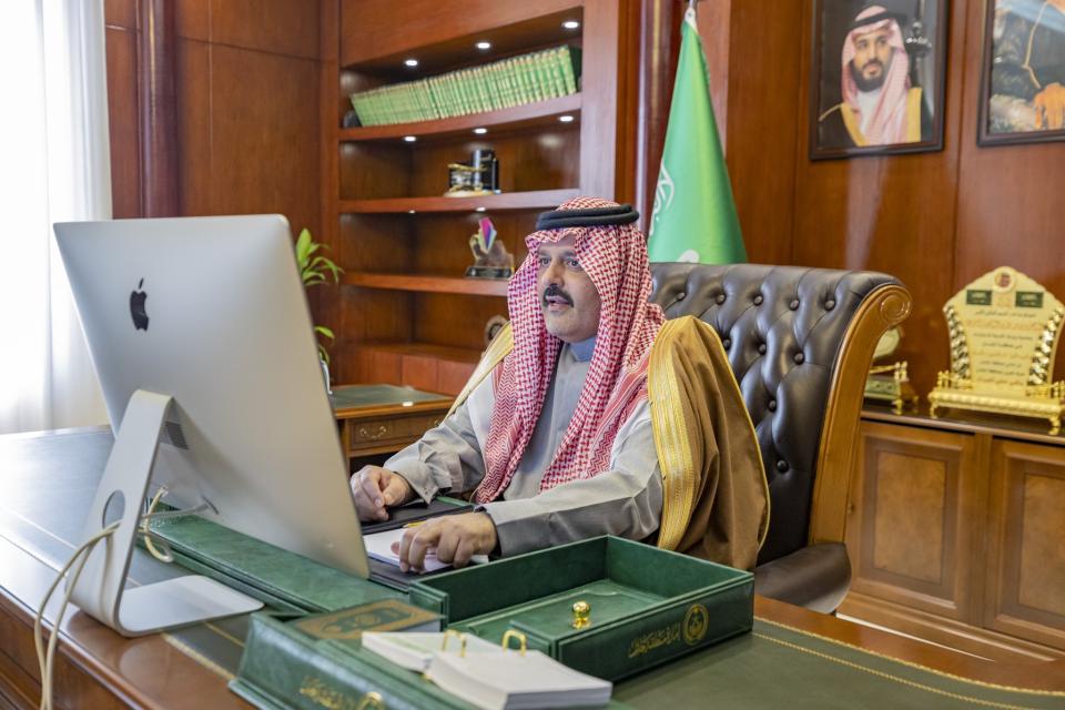 سمو أمير منطقة حائل يرأس الاجتماع العاشر للجنة التنفيذية للإسكان التنموي 