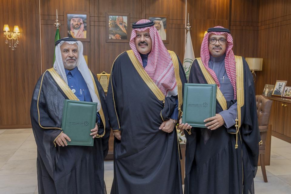 أمير حائل يستقبل رئيس الهيئة العامة للمساحة والمعلومات الجيومكانية