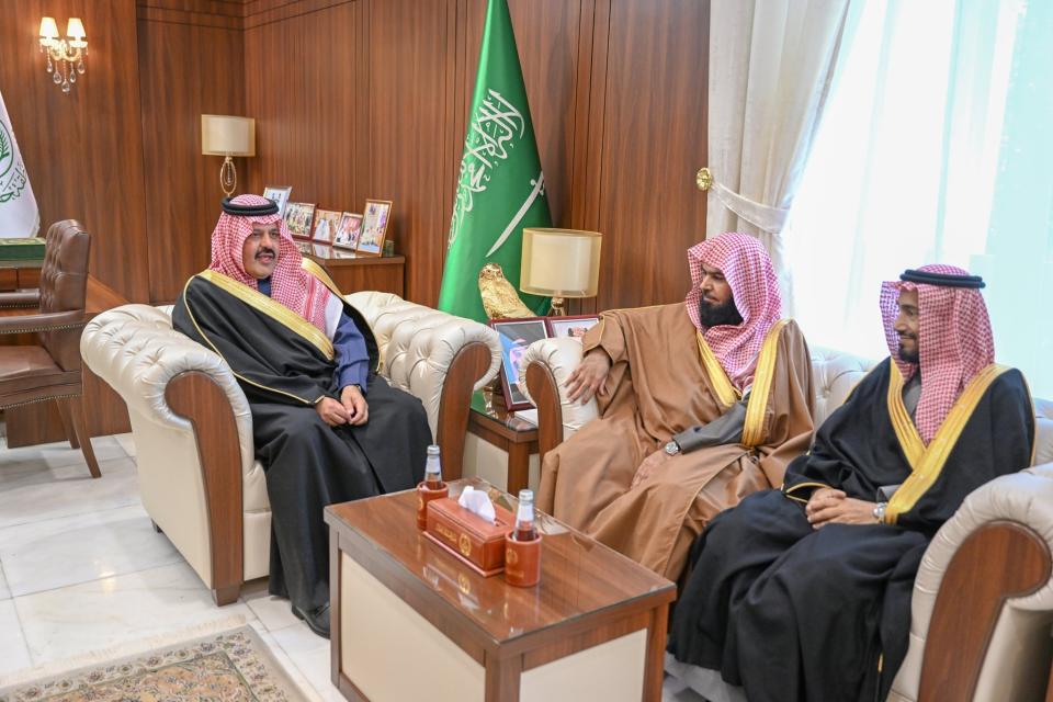 أمير منطقة حائل يستقبل رئيس المجلس التأسيسي لقطاع الشمال الصحي ويشهد توقيع عدد من الاتفاقيات