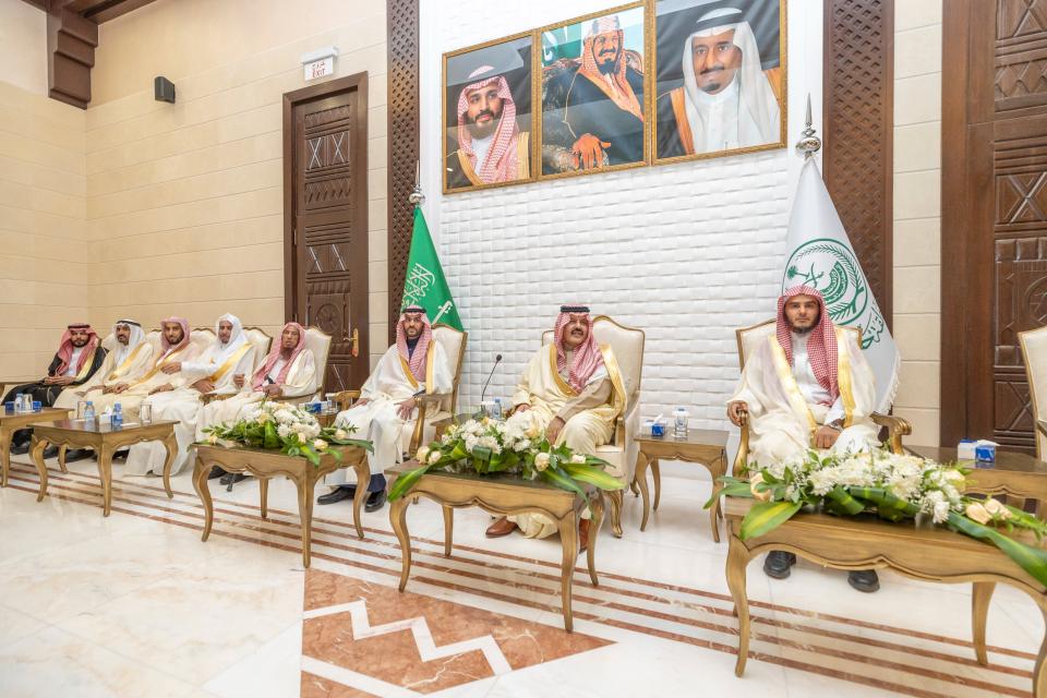 أمير منطقة حائل يستقبل المهنئين بعيد الفطر المبارك