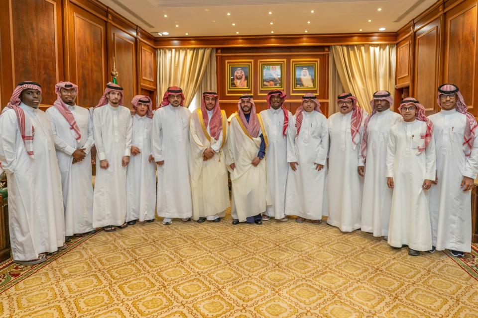 نائب أمير منطقة حائل يستقبل أبناء مركز الدكتور ناصر الرشيد لرعاية الأيتام بالمنطقة