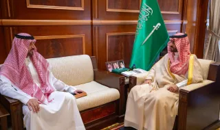نائب أمير حائل يستقبل مدير الصالات التنفيذية بالمنطقة الشمالية