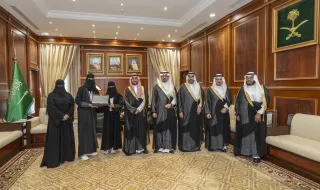 نائب أمير منطقة حائل يستقبل الطالبتين الفائزتين من جامعة ‏حائل في بطولة الاتحاد الرياضي للجامعات السعودية ‏