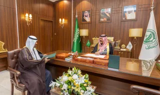 أمير منطقة حائل يستقبل محافظ موقق