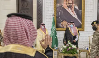 سمو أمير منطقة حائل يستقبل المهنئين بدخول شهر رمضان المبارك