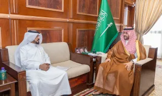 سمو الأمير فيصل بن فهد بن مقرن يطّلع على برامج نادي مشاة حائل