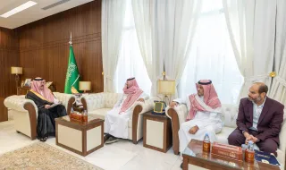 أمير حائل يستقبل رئيس نادي مرصد مشار الفلكي