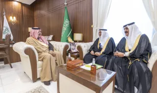 سمو أمير منطقة حائل يستقبل رئيس مجلس أمناء مركز الملك عبدالعزيز للحوار الوطني