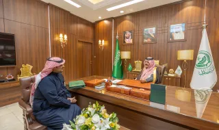 الأمير عبدالعزيز بن سعد يستقبل أمين منطقة حائل
