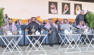 أمير منطقة حائل يزور الفعاليات المصاحبة لجادة الإبل في حائل