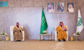 الأمير عبدالعزيز بن سعود يلتقي القيادات الأمنية بمنطقة حائل