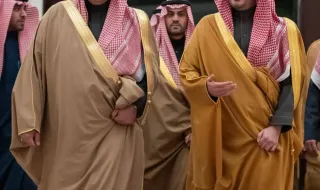 الأمير عبدالعزيز بن سعود يستقبل عددًا من المواطنين من أهالي منطقة حائل