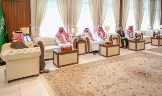 أمير منطقة حائل يستقبل رئيس نادي مرصد مشار الفلكي