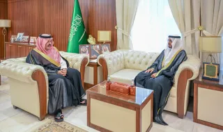 أمير حائل يتسلم التقرير السنوي لفرع وزارة التجارة بالمنطقة