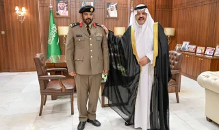 أمير حائل يقلد مدير مكافحة المخدرات بالمنطقة رتبته الجديدة