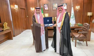 أمير منطقة حائل ينوه بما توليه ‏القيادة الرشيدة من دعمٍ واهتمام ‏لتطوير الموارد البشرية ‏وتمكين أبناء وبنات الوطن