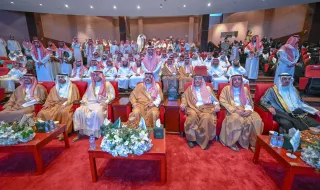 أمير منطقة حائل يرعى حفل تخريج أكثر من 160 طالبًا وطالبة من أبناء الجمعية الخيرية لرعاية الأيتام "رفاق"