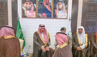 أمير منطقة حائل يعقد الجلسة الاثنينية