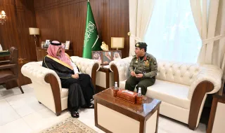 أمير منطقة حائل يستقبل نائب مدير عام الجوازات
