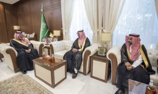 أمير حائل يكرم مدير عام التعليم السابق بالمنطقة وعددًا من الطلاب الفائزين في مسابقات التراث الثقافي