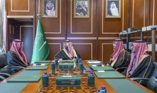 نائب أمير حائل يستقبل مدير فرع بنك التنمية الاجتماعية بالمنطقة